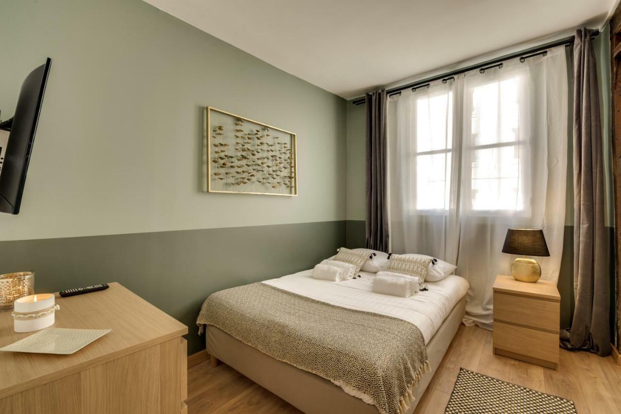 Beautiful Triplex In The Center Of Paris Exterior photo